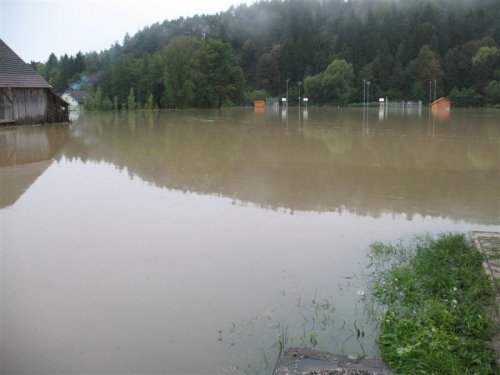 Športni park v Topolah je poplavljen